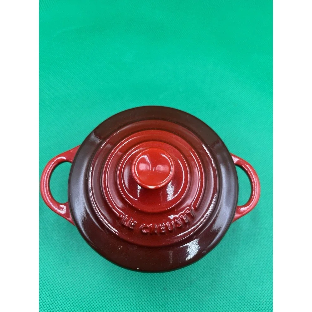 Le Creuset 8 oz Petite Round Casserole 4